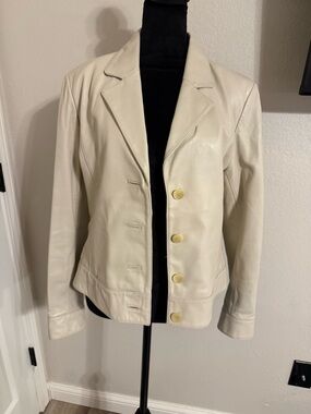 Wilsons Leather Women's Light Cream Button-Front Leather Jacket - Vintage